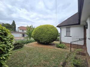 Photo 25- click for photo gallery